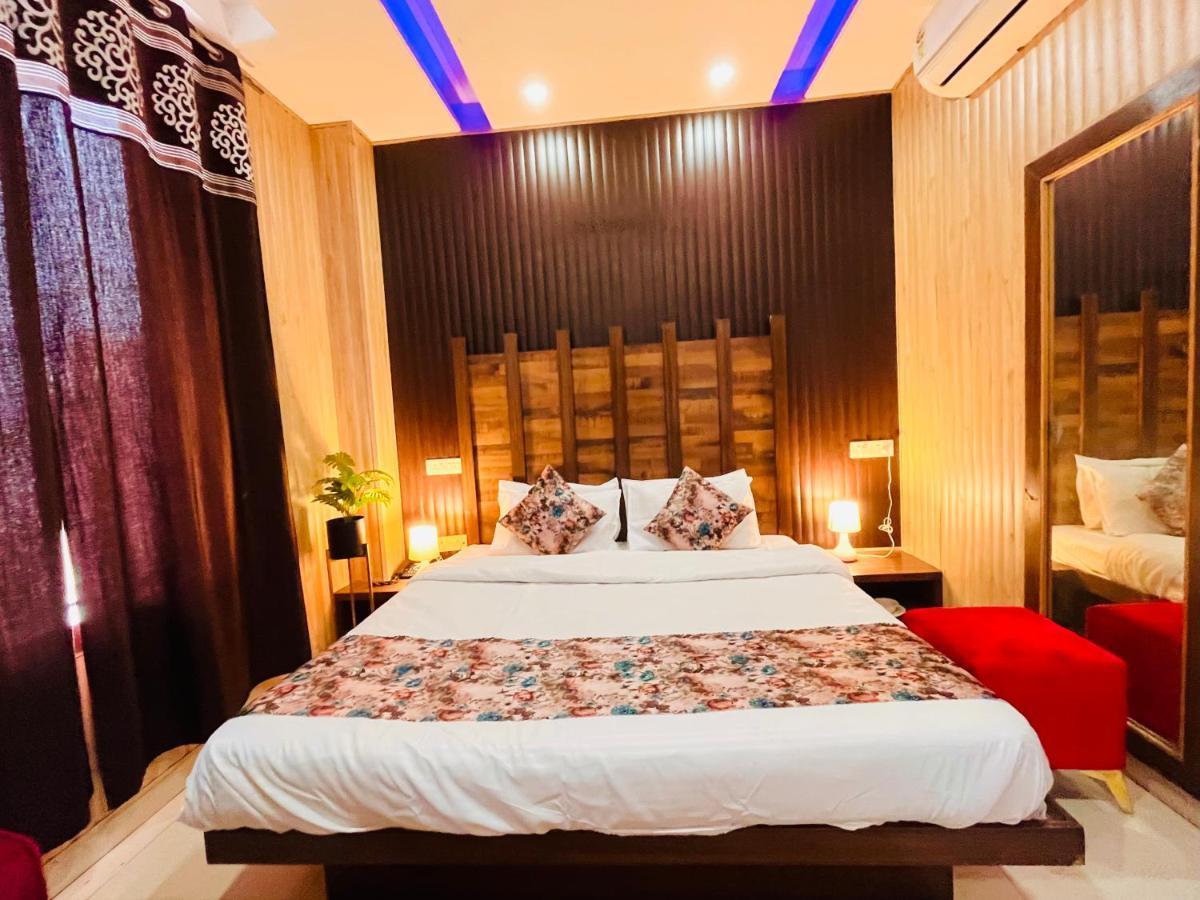 Hotel Pearl Grand, Zirakpur - Top Rated & Most Awarded Property In Tricity Chandīgarh Buitenkant foto